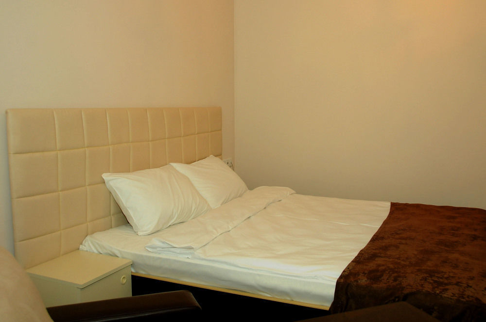 Nor Yerevan Hotel מראה חיצוני תמונה
