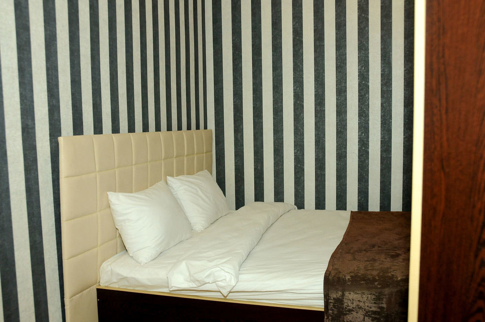 Nor Yerevan Hotel מראה חיצוני תמונה