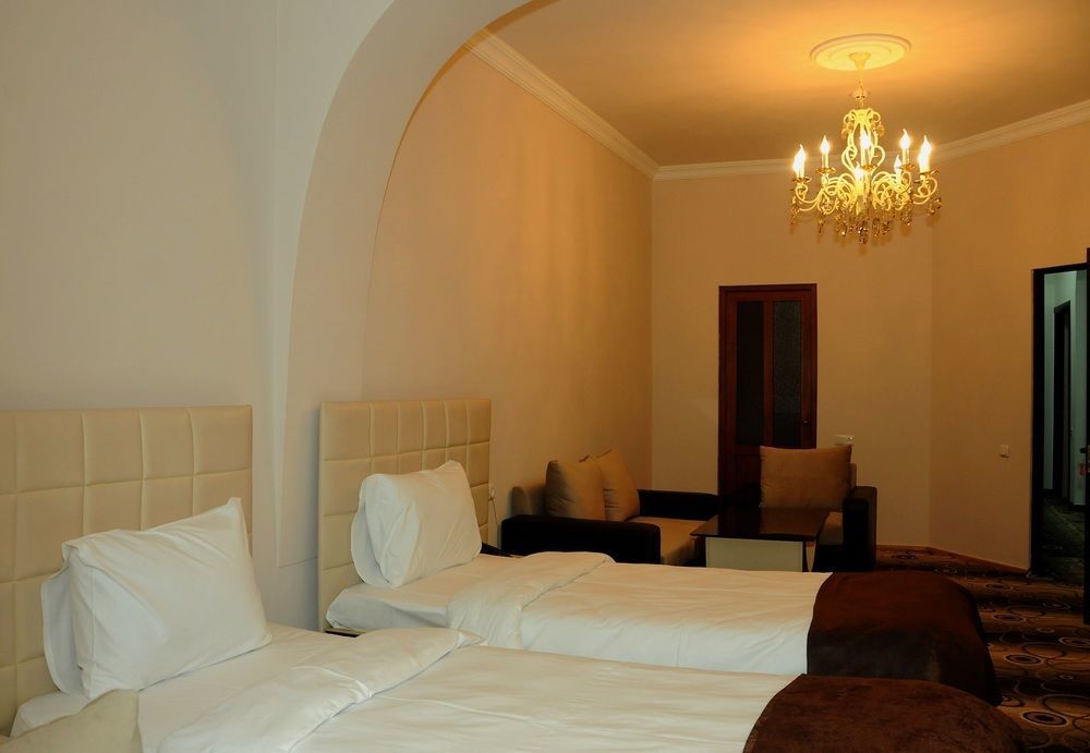 Nor Yerevan Hotel מראה חיצוני תמונה