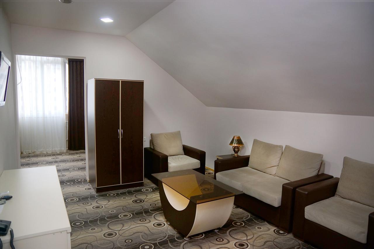 Nor Yerevan Hotel מראה חיצוני תמונה